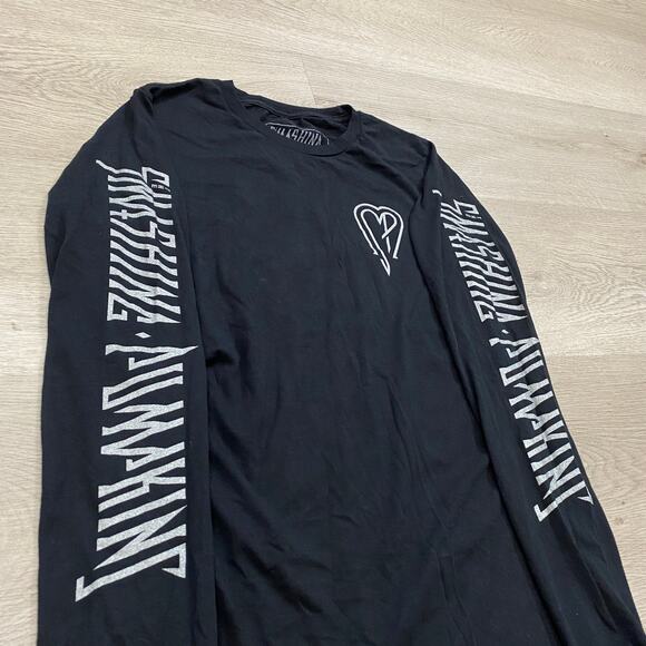 Black Long Sleeve Tee - Picture 2 of 9